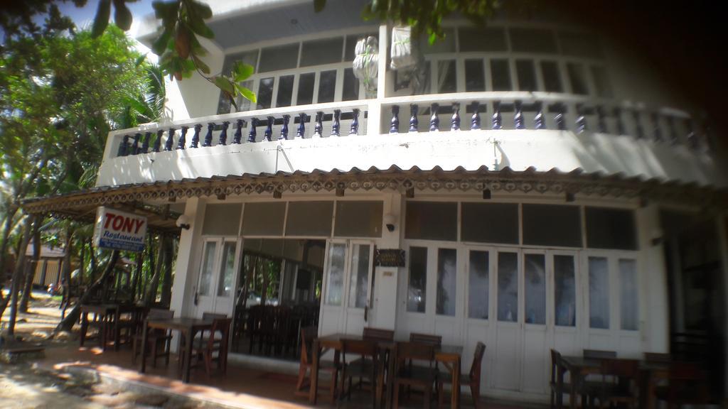 Tony Home And Restaurant Karon Εξωτερικό φωτογραφία